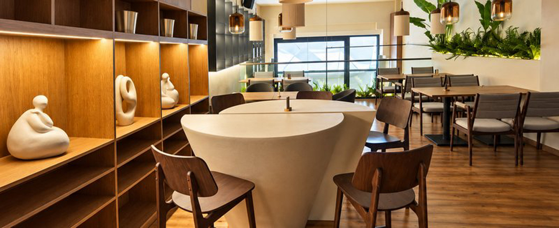 OLLAN Coctail Bar - Bistro