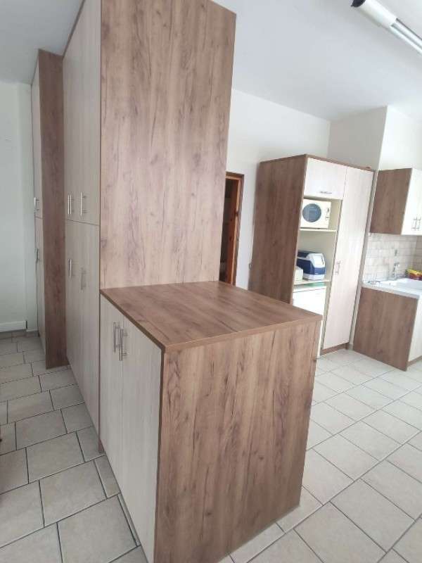 Έπιπλα Γραφείου Επαγγελματικού Χώρου