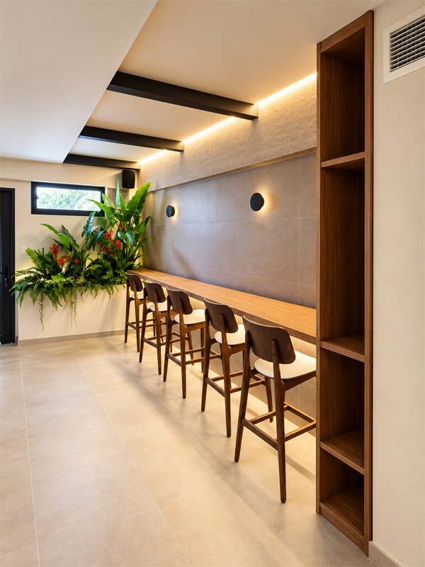 OLLAN Coctail Bar - Bistro
